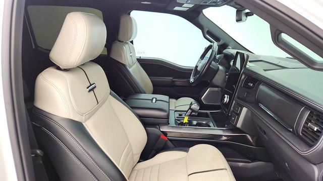 2024 Ford F-150 Lightning Platinum 4WD SuperCrew 5.5' Box w/ Power Deployable Running Boar - 23005701 - 23