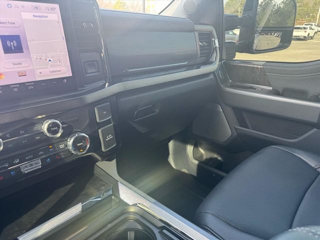 2024 Ford F-350SD Lariat - 22965666 - 19