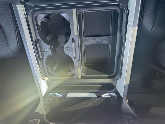 2024 Ford F-350SD Lariat - 22965666 - 21