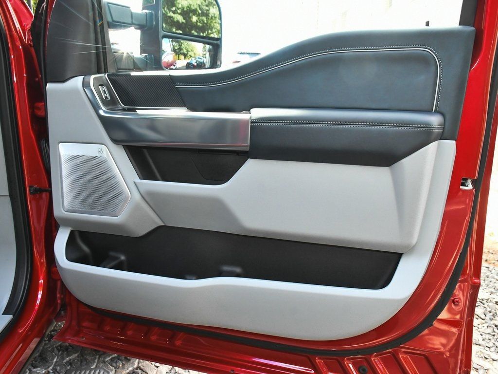 2024 Ford F-450 photo 16