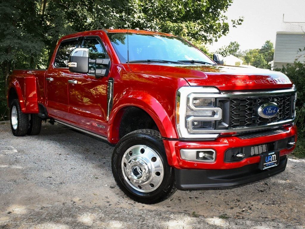 2024 Ford F-450 photo 3