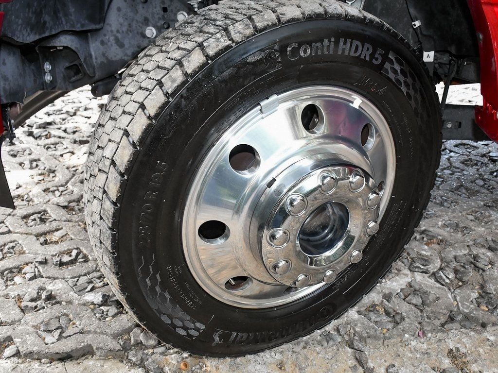 2024 Ford F-450 photo 3