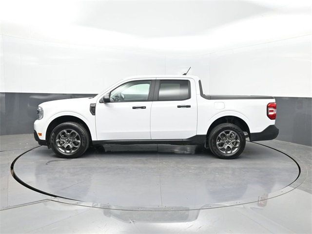 2024 Ford Maverick XLT photo 2