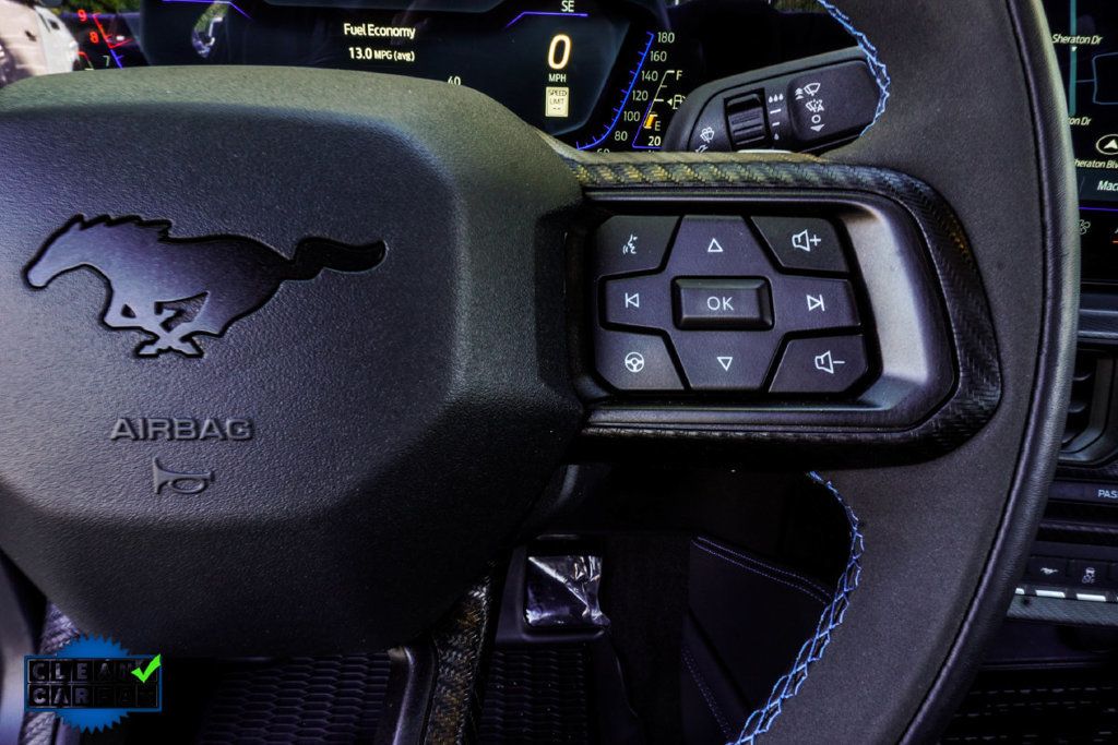 Ford Mustang photo 23