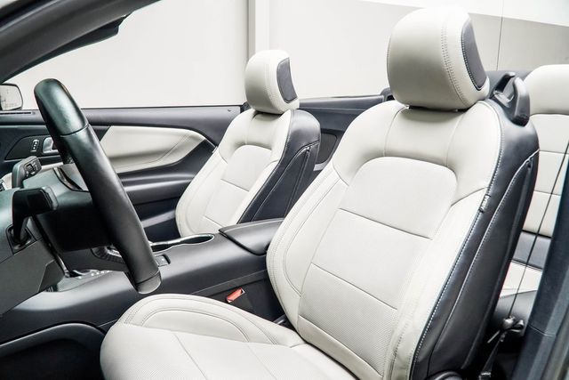 2024 Ford Mustang EcoBoost Premium Convertible - 22943934 - 32