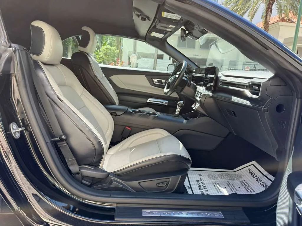 2024 Ford Mustang EcoBoost Premium Convertible - 22932434 - 19