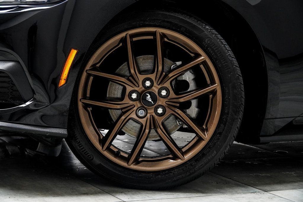 2024 Ford Mustang EcoBoost Premium photo 3
