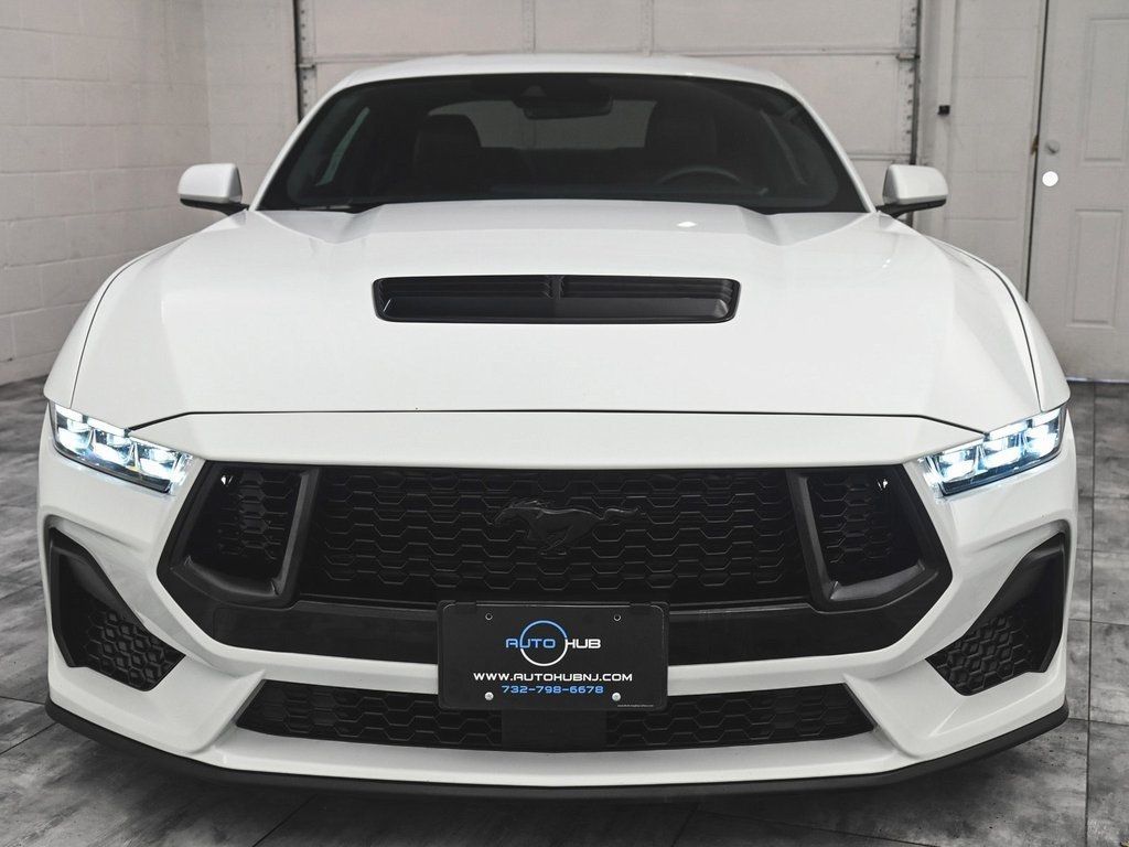2024 Ford Mustang GT Premium photo 2