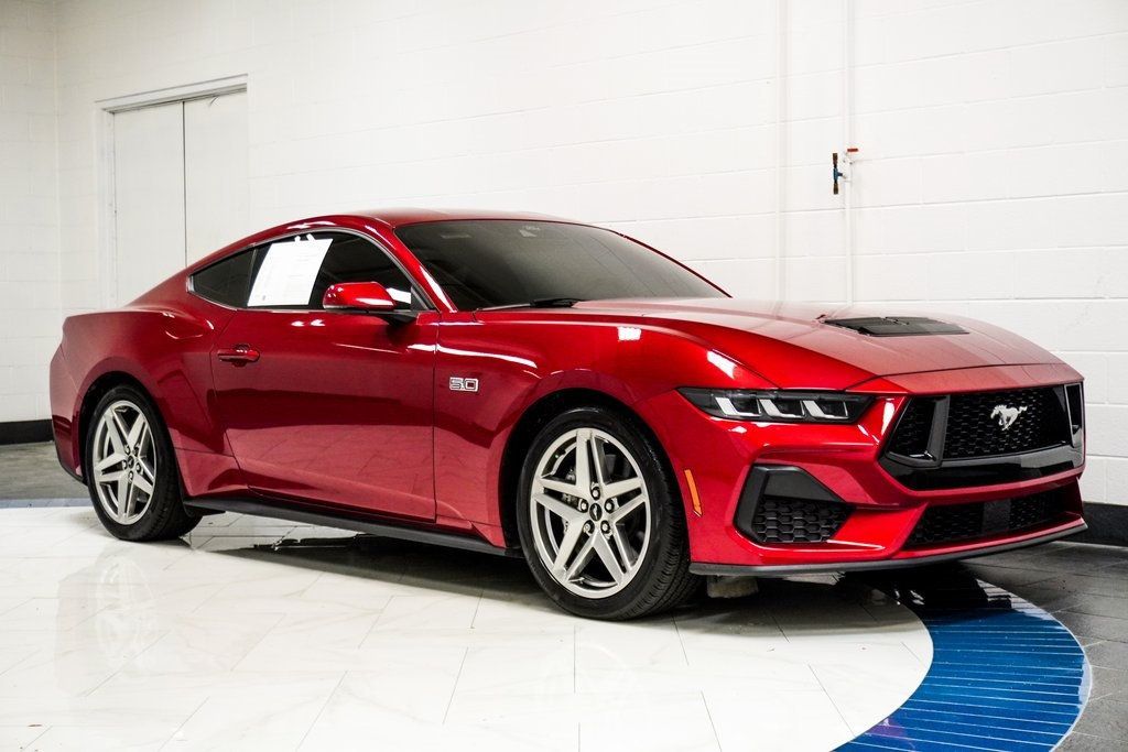 2024 Ford Mustang GT Premium photo 4