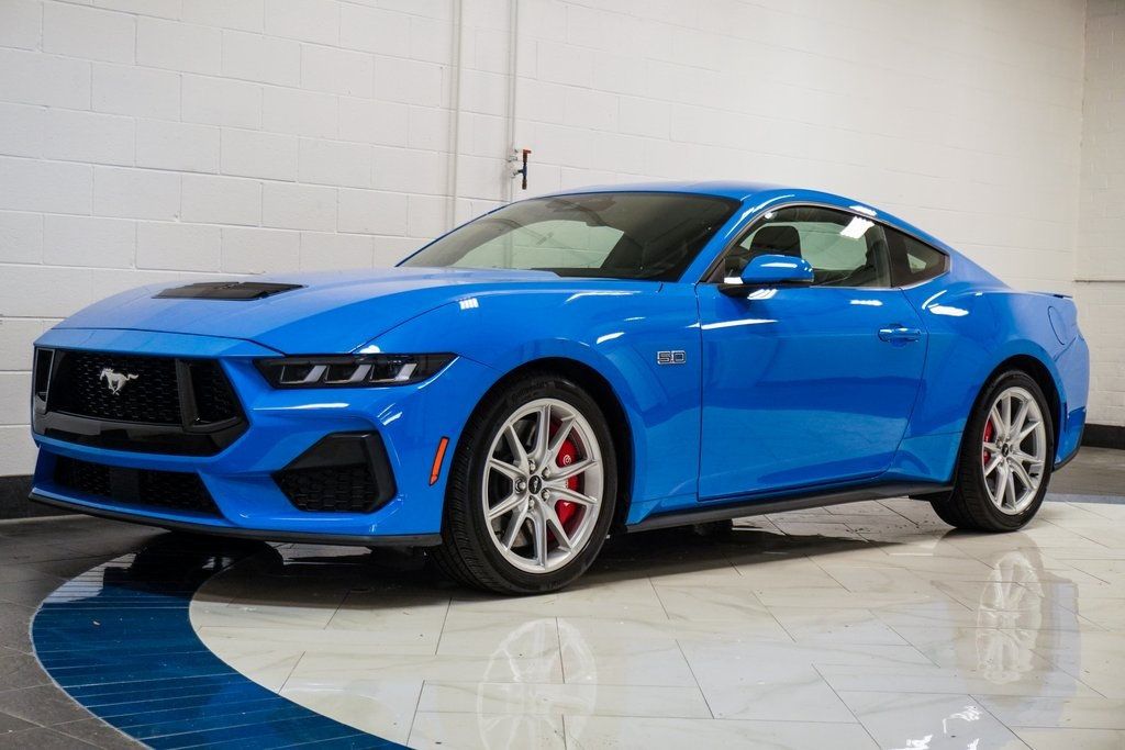 2024 Ford Mustang GT Premium photo 3