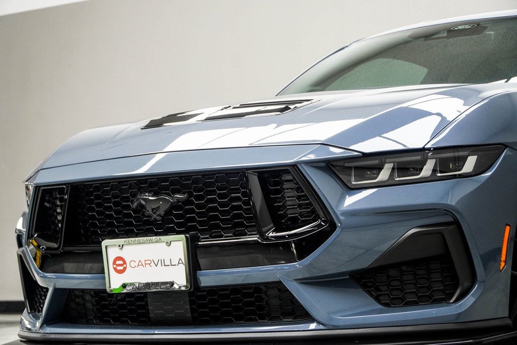 2024 Ford Mustang GT Premium photo 2