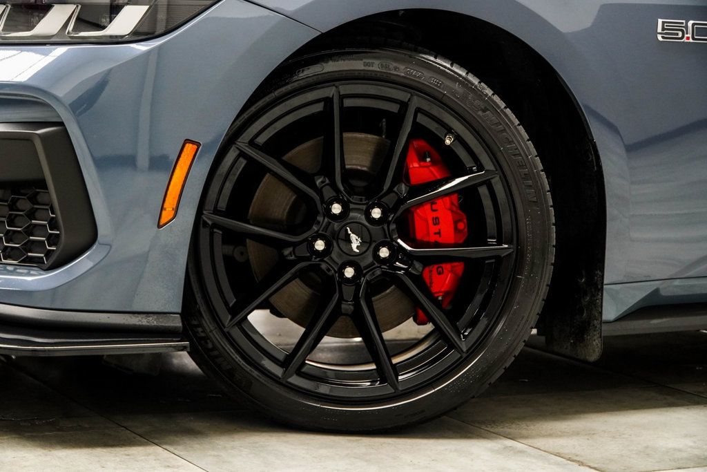 2024 Ford Mustang GT Premium photo 3