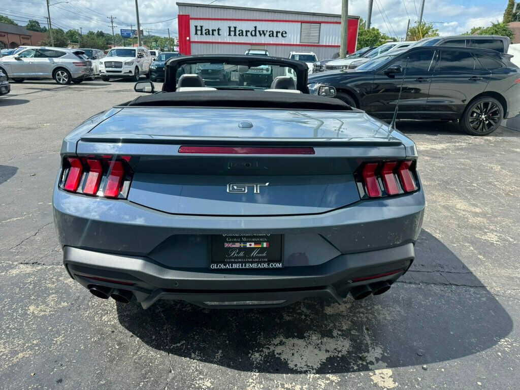 2024 Ford Mustang Convertible photo 4