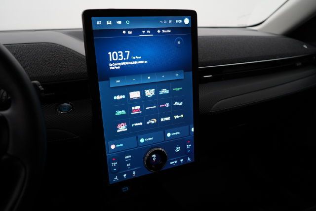 2024 Ford Mustang Mach-E Premium - 23096038 - 23