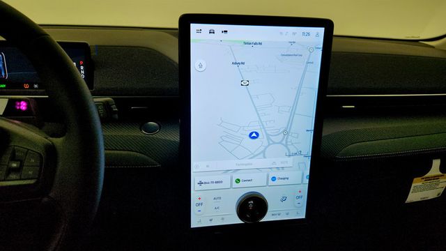 2024 Ford Mustang Mach-E Premium AWD - 22998965 - 17