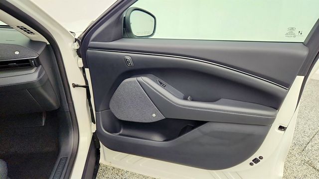 2024 Ford Mustang Mach-E Premium AWD w/ 19'' Wheels, Heated Seats & SYNC 4A Touchscreen - 22998965 - 23