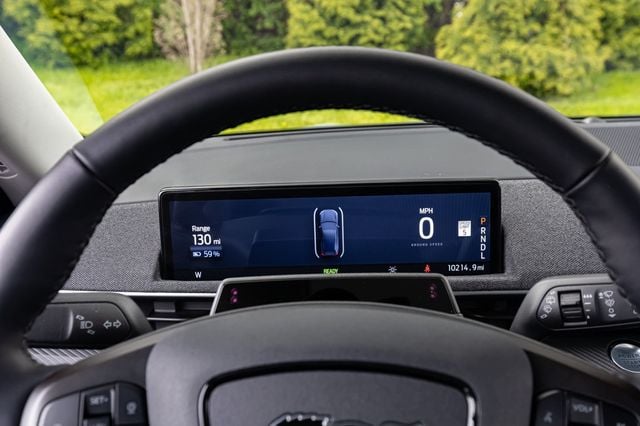 2024 Ford Mustang Mach-E Premium RWD - 22833620 - 32