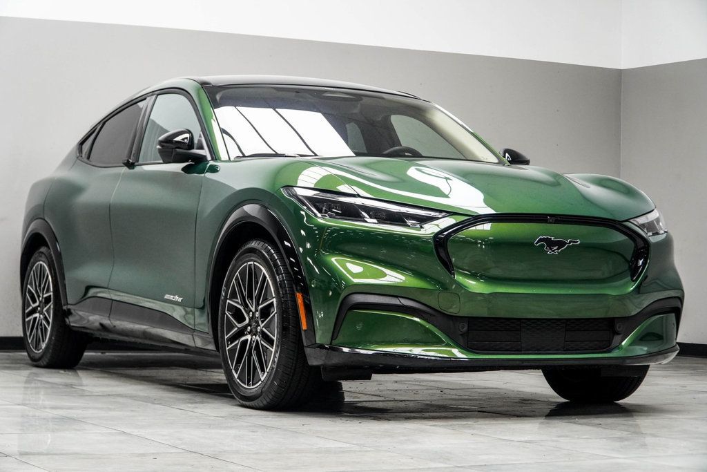2024 Ford Mustang Mach-E Premium photo 4