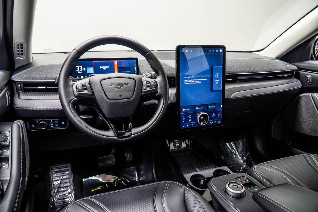 2024 Ford Mustang Mach-E Premium photo 5