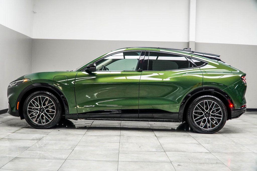 2024 Ford Mustang Mach-E Premium photo 9