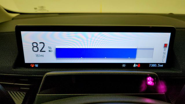 2024 Ford Mustang Mach-E Select AWD with Comfort Package Lite & 19'' Wheels - 22978494 - 13