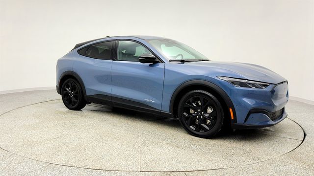 2024 Ford Mustang Mach-E Select AWD with Comfort Package Lite & 19'' Wheels - 22978494 - 2