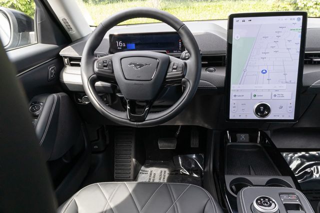 2024 Ford Mustang Mach-E Select RWD - 22889766 - 23