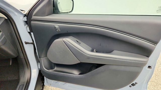 2024 Ford Mustang Mach-E Select with Comfort Package Lite (250-mile range) - 22974318 - 21