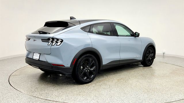 2024 Ford Mustang Mach-E Select with Comfort Package Lite (250-mile range) - 22974318 - 4