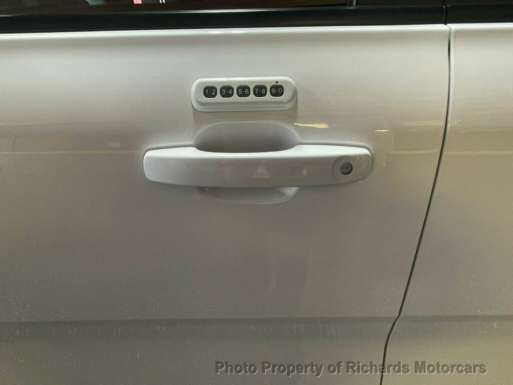 2024 Ford Ranger LARIAT 4WD SuperCrew 5' Box - 23014215 - 10