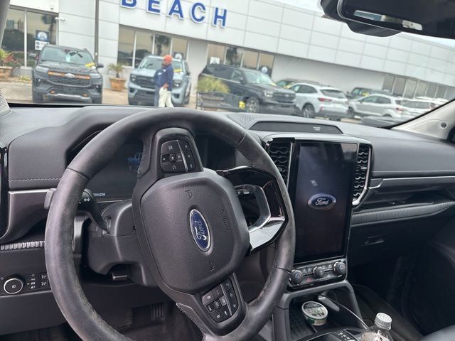 2024 Ford Ranger LARIAT 4WD SuperCrew 5' Box - 23022104 - 13