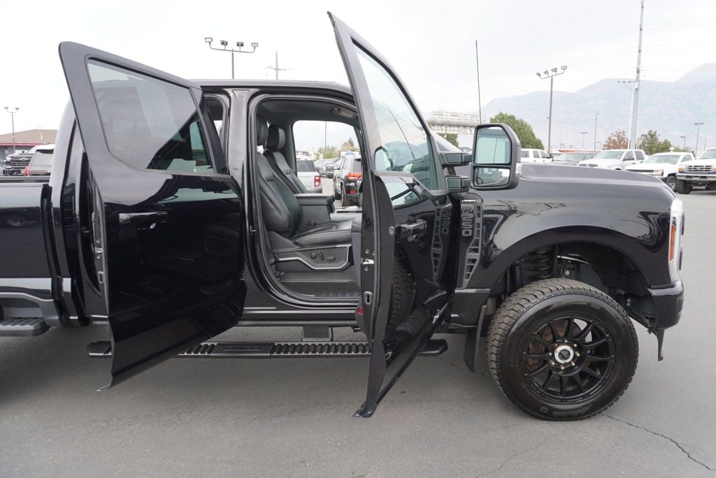 2024 Ford SUPER DUTY F-250 LARIAT - 23064458 - 24