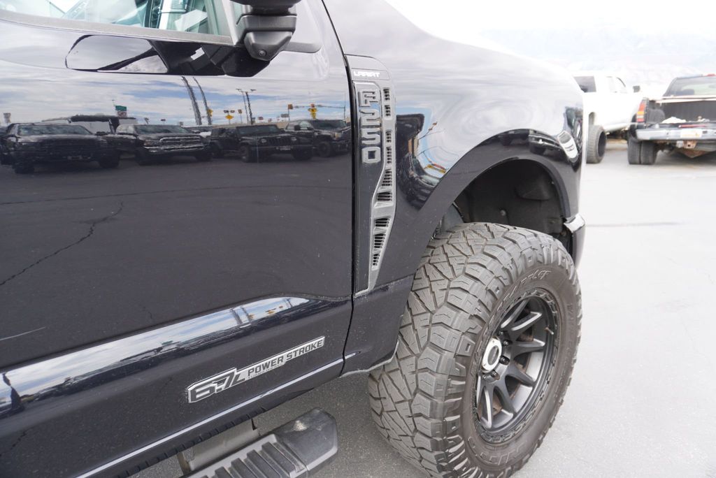 2024 Ford SUPER DUTY F-250 LARIAT - 23085597 - 18