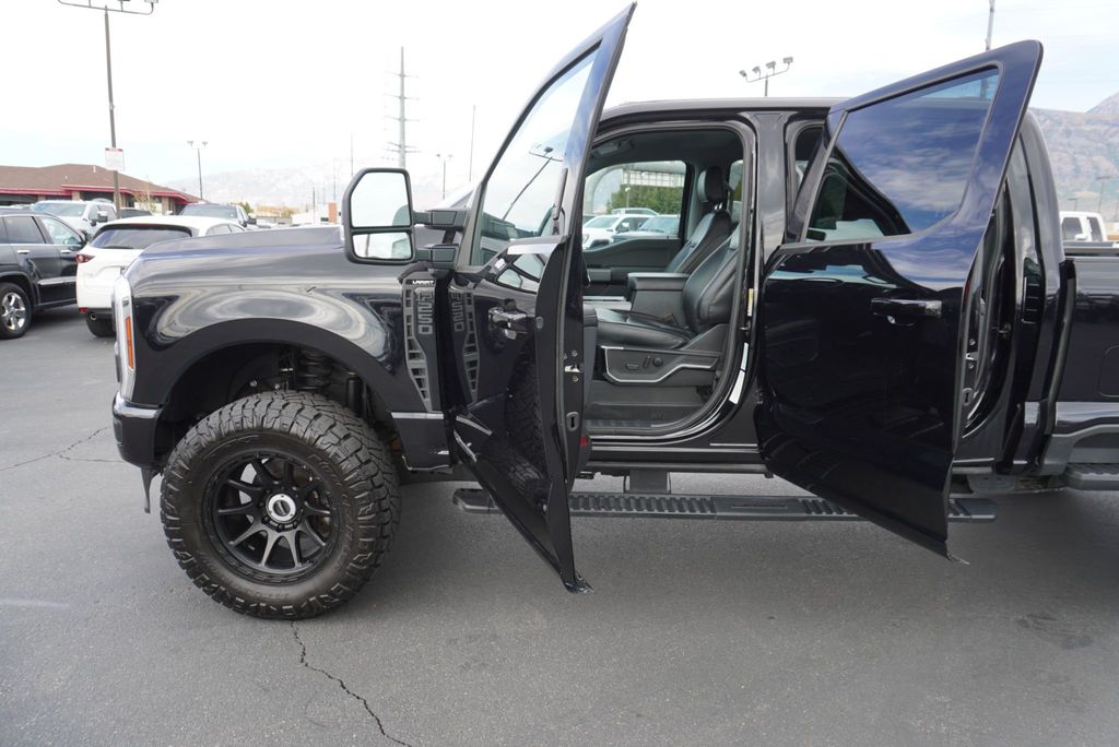 2024 Ford SUPER DUTY F-250 LARIAT - 23085597 - 21