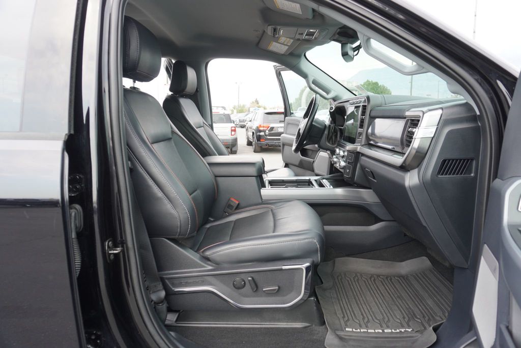 2024 Ford SUPER DUTY F-250 LARIAT - 23085597 - 22