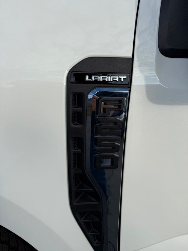 2024 Ford Super Duty F-250 SRW LARIAT - 22961597 - 8