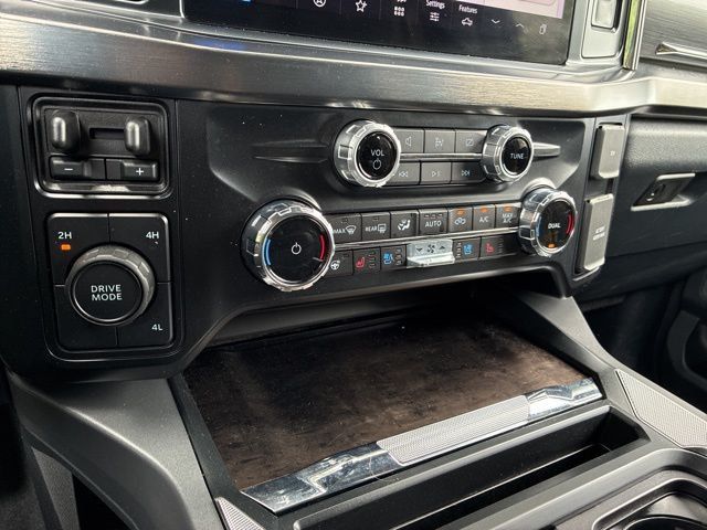 2024 Ford Super Duty F-250 SRW Lariat - 23016382 - 29