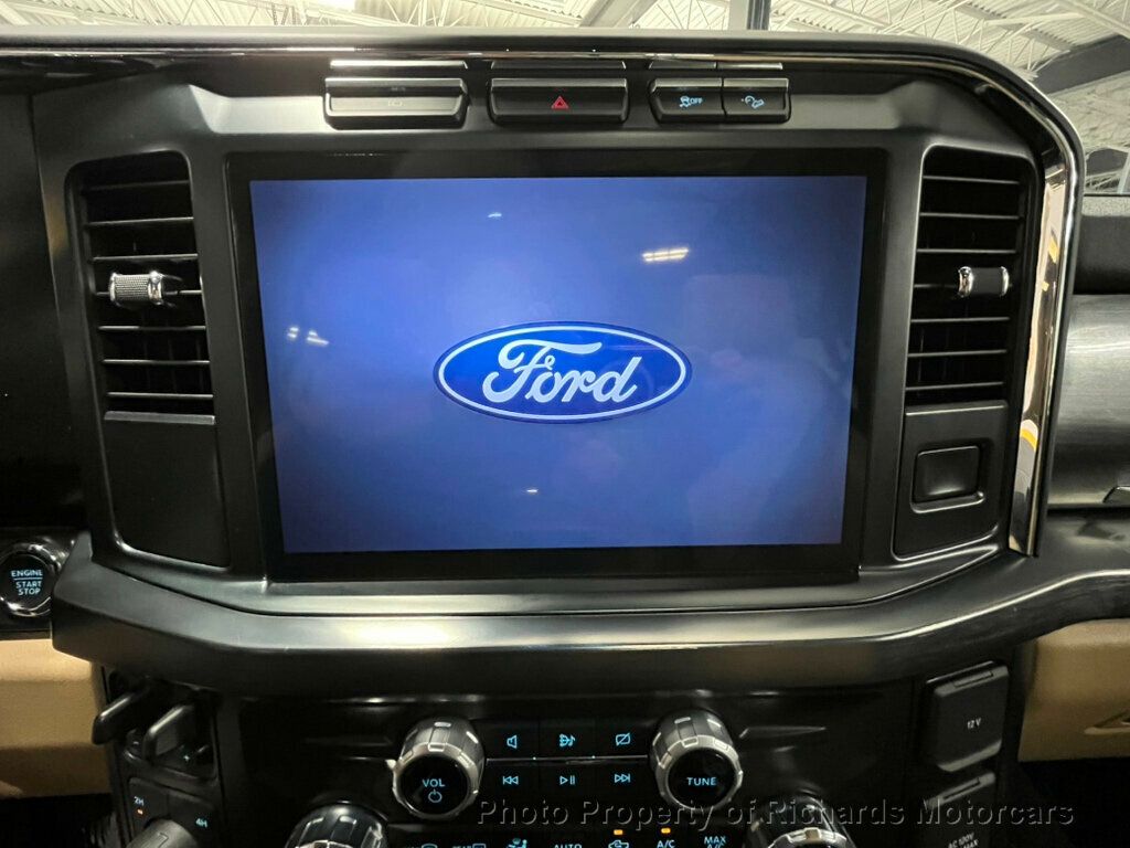 2024 Ford Super Duty F-250 SRW LARIAT 4WD Crew Cab 6.75' Box - 22929977 - 29