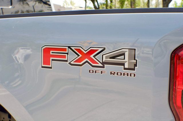 2024 Ford Super Duty F-250 SRW LocalTrade/Lariat/6.7LPowerStrokeDiesel/Heated&CooledSeats/NAV - 23004627 - 13