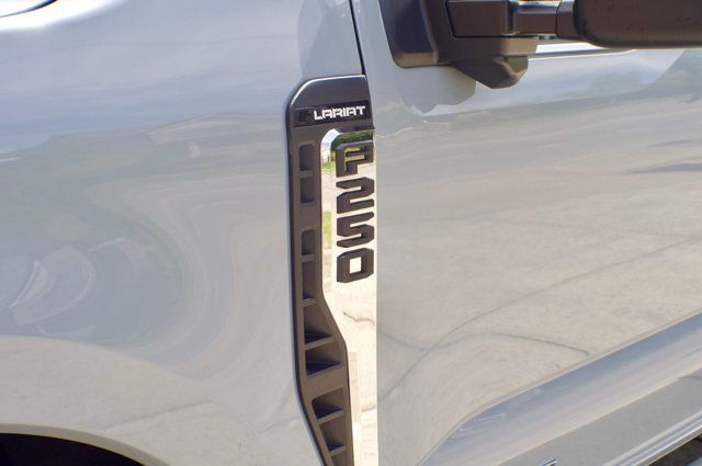 2024 Ford Super Duty F-250 SRW LocalTrade/Lariat/6.7LPowerStrokeDiesel/Heated&CooledSeats/NAV - 23004627 - 15