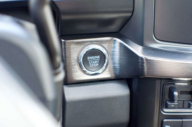 2024 Ford Super Duty F-250 SRW LocalTrade/Lariat/6.7LPowerStrokeDiesel/Heated&CooledSeats/NAV - 23004627 - 33