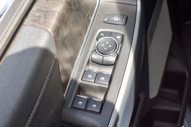 2024 Ford Super Duty F-250 SRW LocalTrade/Lariat/6.7LPowerStrokeDiesel/Heated&CooledSeats/NAV - 23004627 - 42