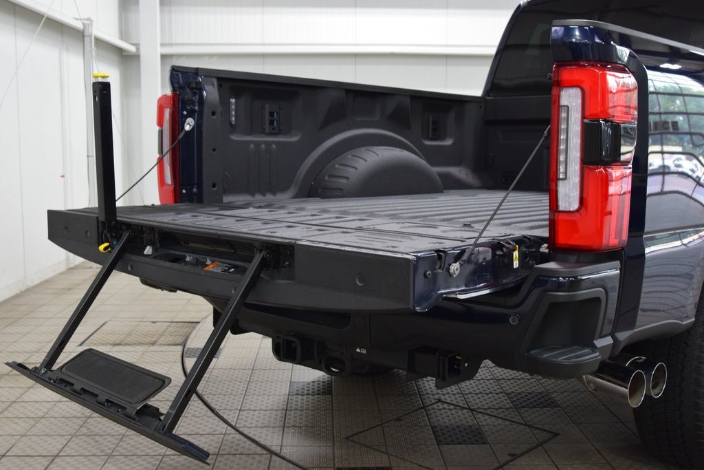 2024 Ford Super Duty F-250 SRW Platinum - 23046158 - 25