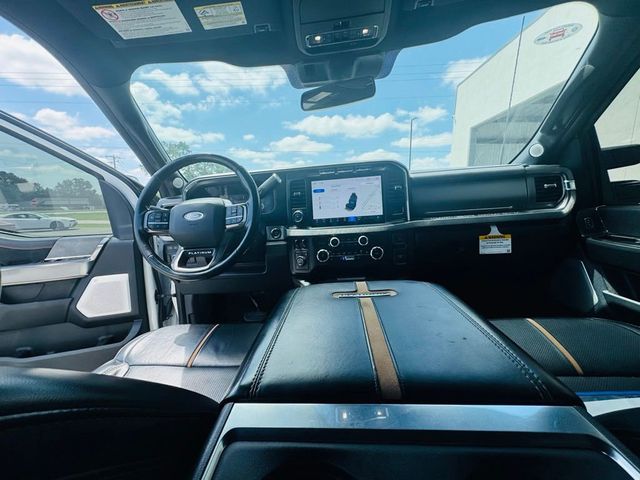 2024 Ford Super Duty F-250 SRW Platinum - 23019976 - 22