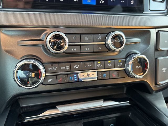 2024 Ford Super Duty F-250 SRW Platinum - 22807508 - 24