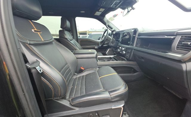 2024 Ford Super Duty F-250 SRW Platinum FX4 Leveled - 22978408 - 10