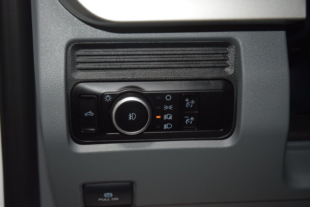 2024 Ford Super Duty F-250 SRW XL - 23099527 - 26