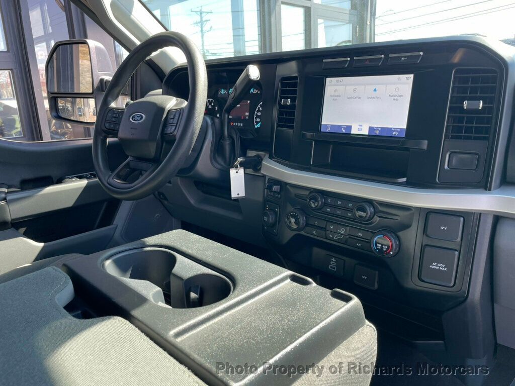 2024 Ford Super Duty F-250 SRW XLT 4WD Crew Cab 6.75' Box - 23009719 - 25