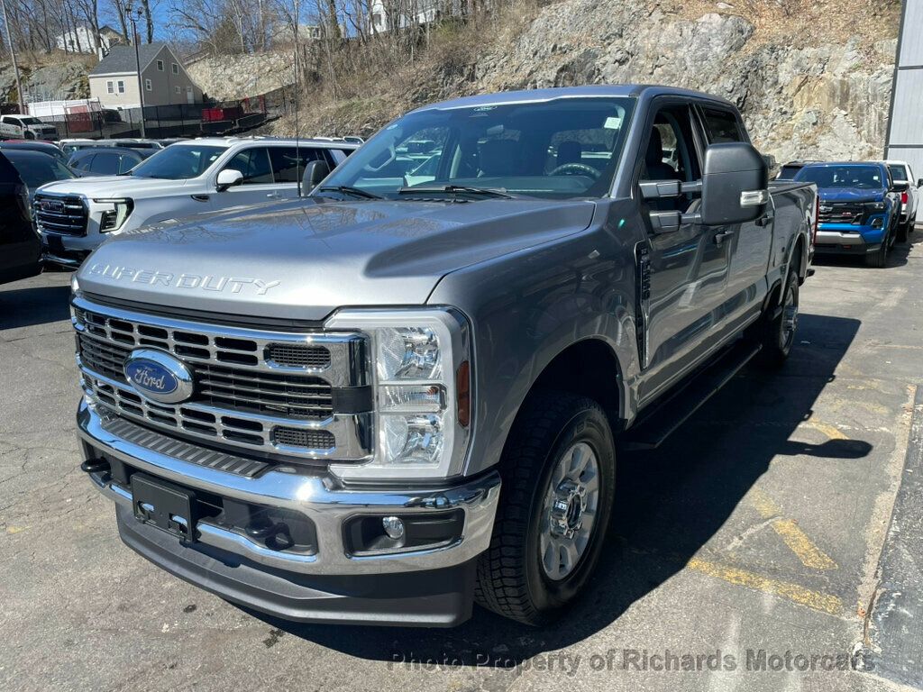 2024 Ford Super Duty F-250 SRW XLT 4WD Crew Cab 6.75' Box - 23009719 - 5
