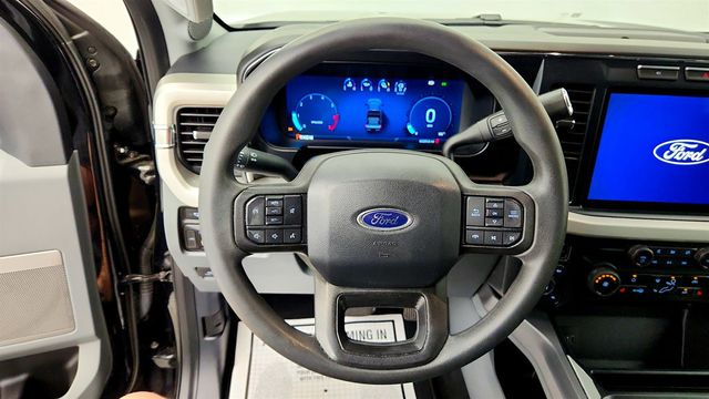 2024 Ford Super Duty F-250 SRW XLT 4WD Crew Cab 6.75' Box w/ Premium Package - 23043292 - 14